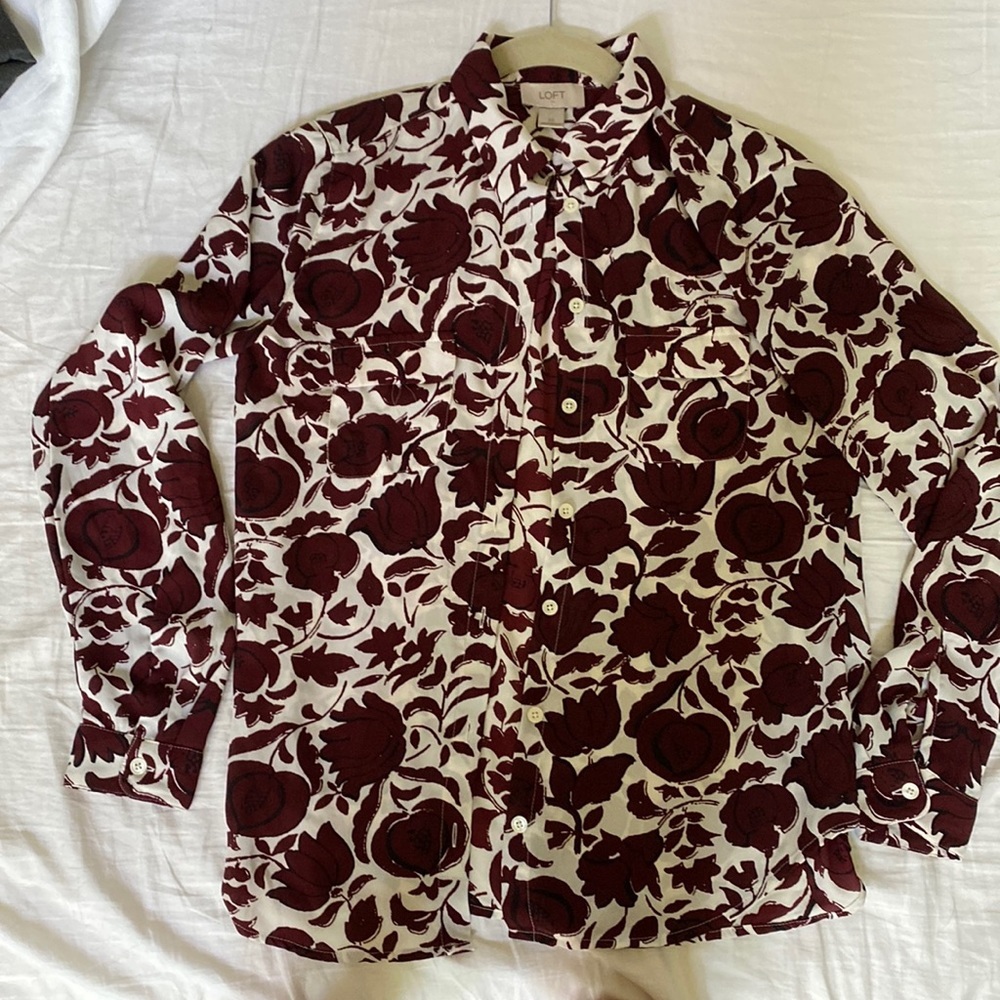 Ann Taylor Loft woman’s button down blouse size XS
